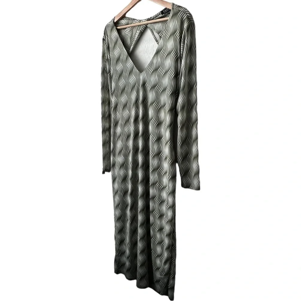 Eloquii new with tags 🏷️Green Mesh Twist Back Dress Size:18 - Picture 5 of 15